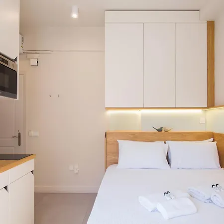 Pinia By Corfuescapes